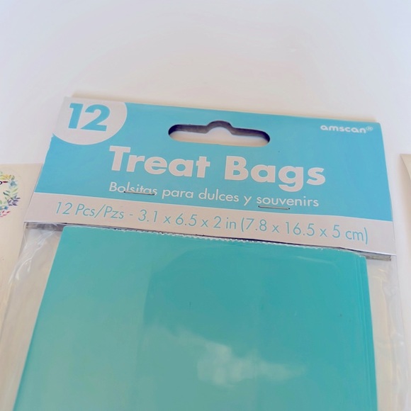 🆕 NEW 24 pcs Treat Bags Paper Bags, 12 sacs à surprise with Stickers - Picture 4 of 6